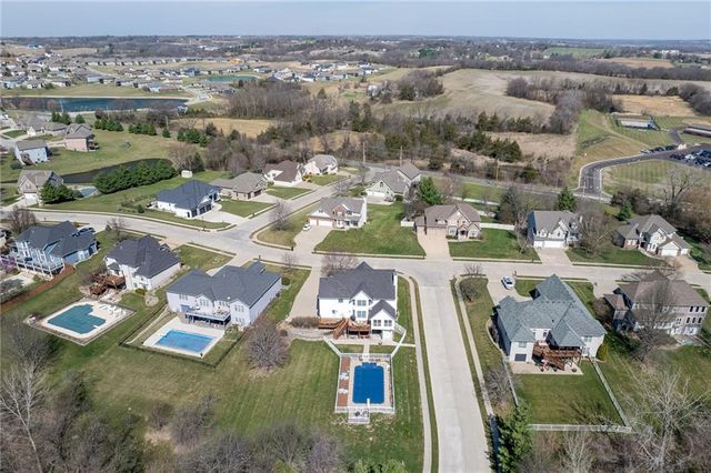 4810 Aegean Terrace, St Joseph, MO 64506