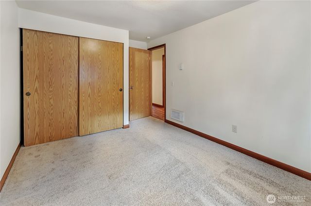 6646 Kinwood Park Lane SE, Lacey, WA 98503