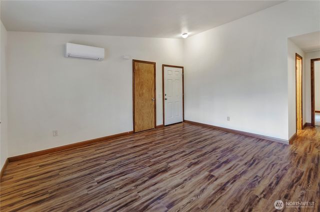 6646 Kinwood Park Lane SE, Lacey, WA 98503