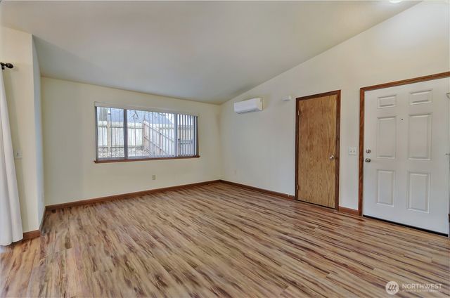 6646 Kinwood Park Lane SE, Lacey, WA 98503