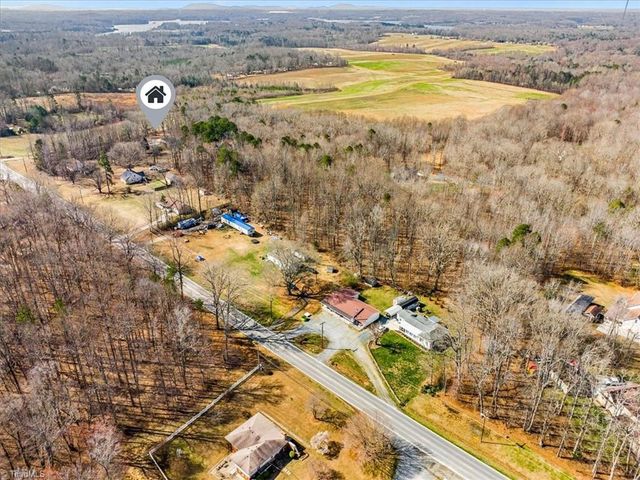 9185 US Highway 220 Bus N, Randleman, NC 27317