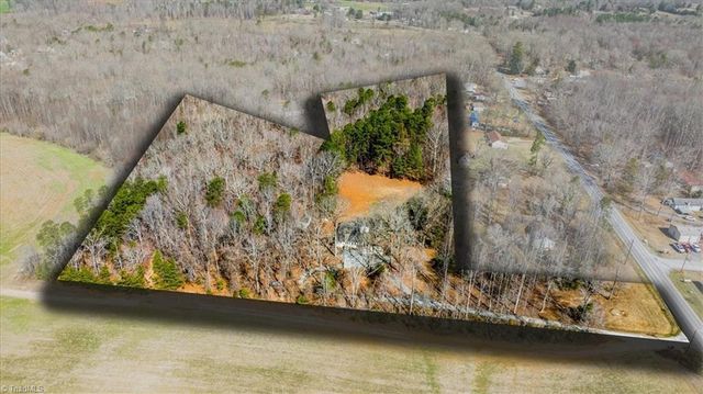 9185 US Highway 220 Bus N, Randleman, NC 27317