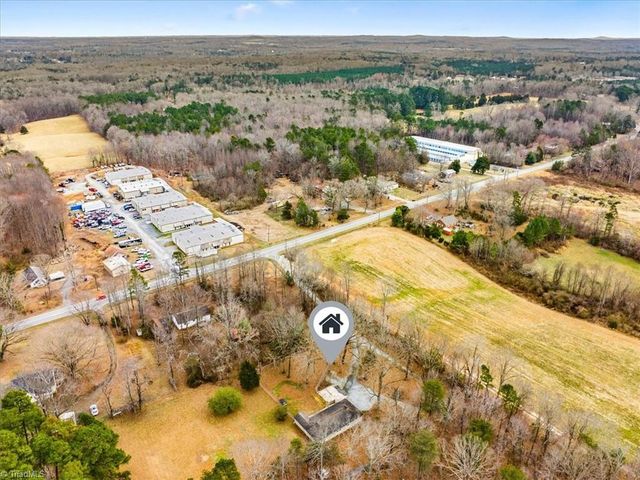 9185 US Highway 220 Bus N, Randleman, NC 27317