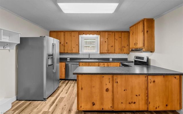 9185 US Highway 220 Bus N, Randleman, NC 27317