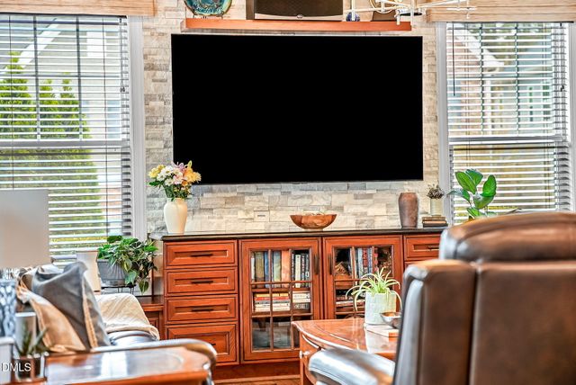 902 Green Ash Lane, Cary, NC 27513