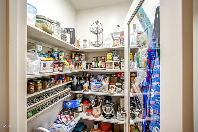 902 Green Ash Lane, Cary, NC 27513