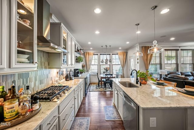 902 Green Ash Lane, Cary, NC 27513