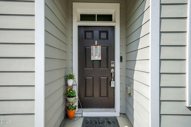 902 Green Ash Lane, Cary, NC 27513