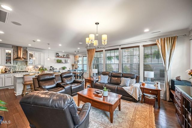 902 Green Ash Lane, Cary, NC 27513