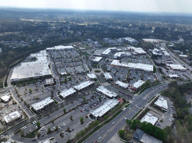 902 Green Ash Lane, Cary, NC 27513