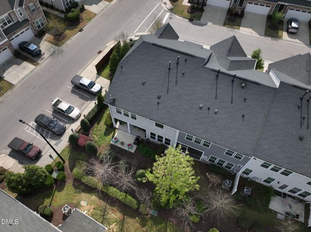 902 Green Ash Lane, Cary, NC 27513