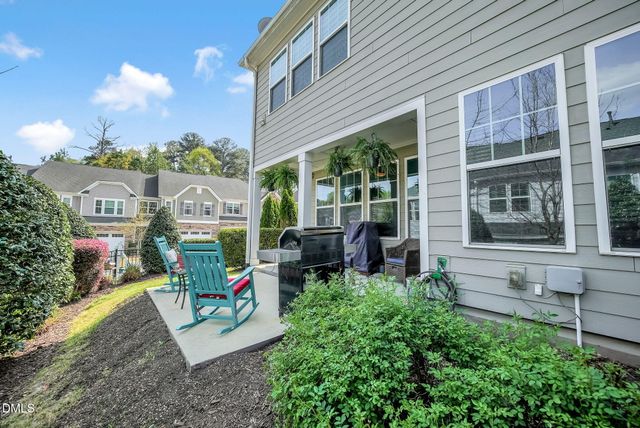 902 Green Ash Lane, Cary, NC 27513