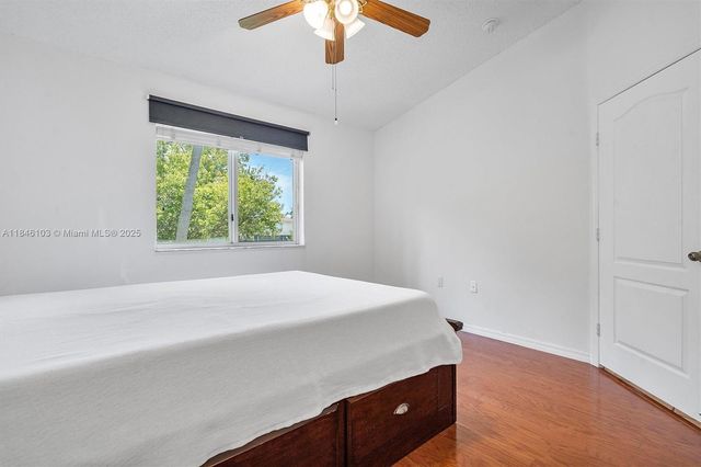 2251 NW 77th Way 205, Pembroke Pines, FL 33024