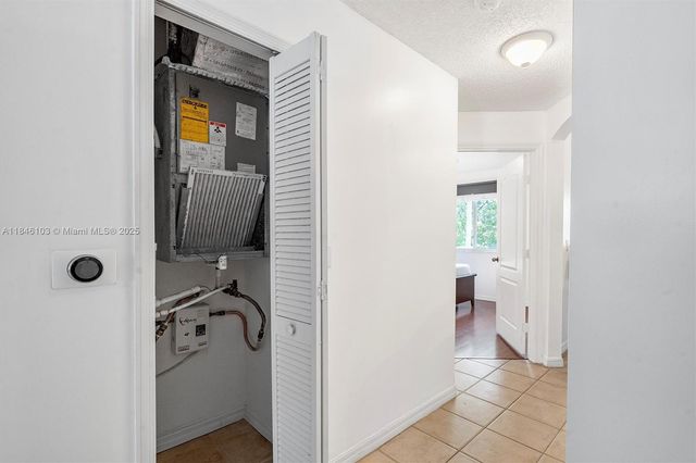 2251 NW 77th Way 205, Pembroke Pines, FL 33024