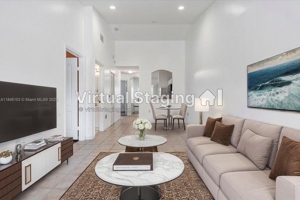 2251 NW 77th Way 205, Pembroke Pines, FL 33024