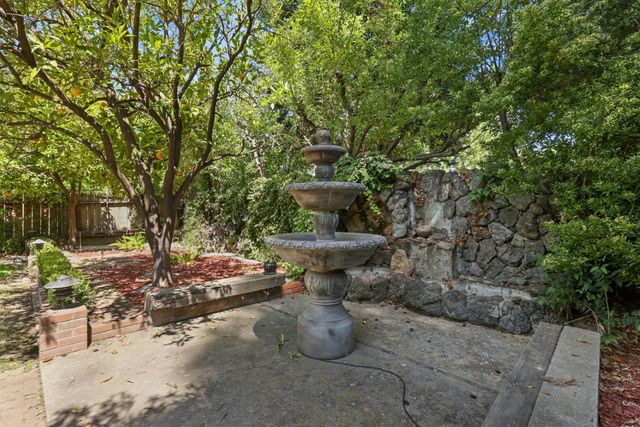 2318 Pheasant Run Cir, Stockton, CA 95207
