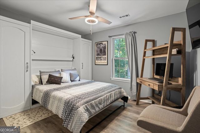 637 N Fairfield Drive, Peachtree City, GA 30269