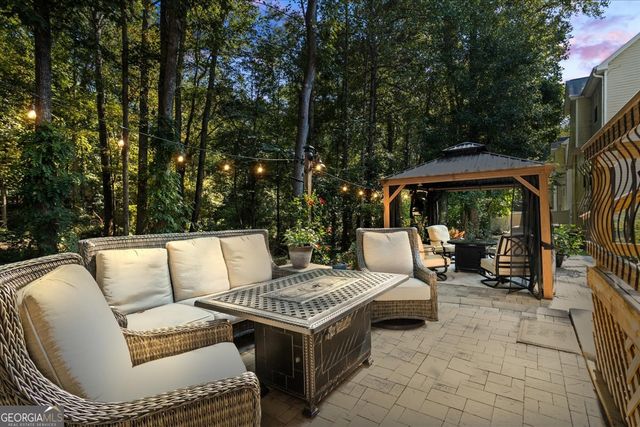 637 N Fairfield Drive, Peachtree City, GA 30269