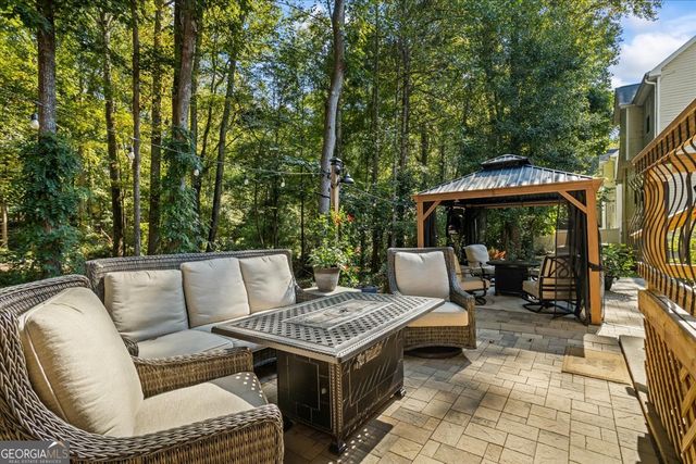 637 N Fairfield Drive, Peachtree City, GA 30269