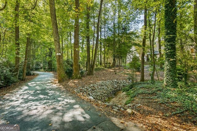 637 N Fairfield Drive, Peachtree City, GA 30269
