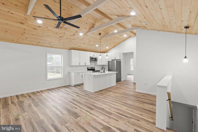 221 HEAVENLY LN, Capon Bridge, WV 26711