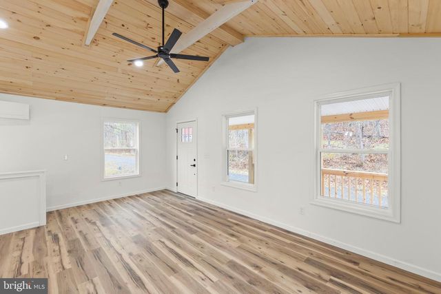 221 HEAVENLY LN, Capon Bridge, WV 26711