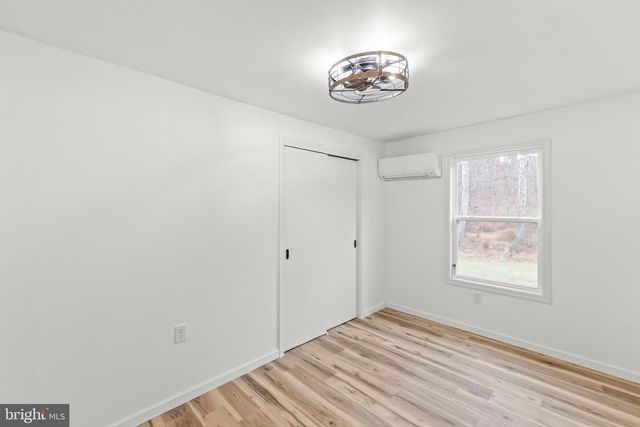 221 HEAVENLY LN, Capon Bridge, WV 26711