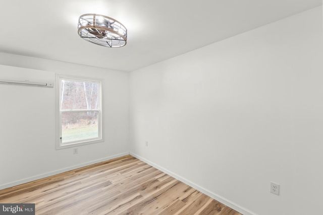 221 HEAVENLY LN, Capon Bridge, WV 26711