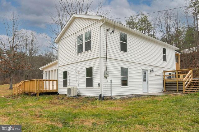 221 HEAVENLY LN, Capon Bridge, WV 26711