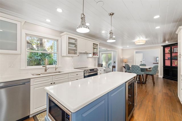 1434 LADUE LANE, Sarasota, FL 34231