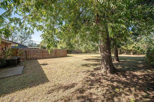 1841 NW 42nd Street, Oklahoma City, OK 73118