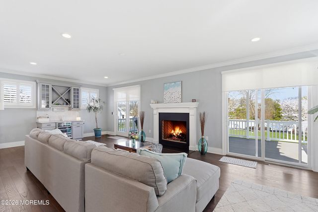 9 Griffin Street, Monmouth Beach, NJ 07750