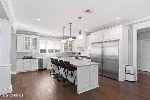 9 Griffin Street, Monmouth Beach, NJ 07750