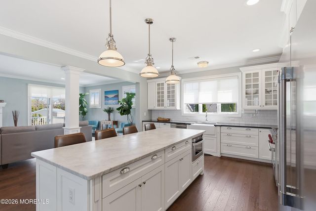 9 Griffin Street, Monmouth Beach, NJ 07750