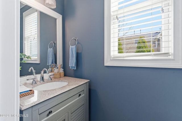 9 Griffin Street, Monmouth Beach, NJ 07750