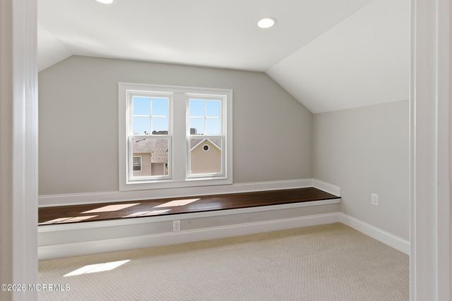 9 Griffin Street, Monmouth Beach, NJ 07750