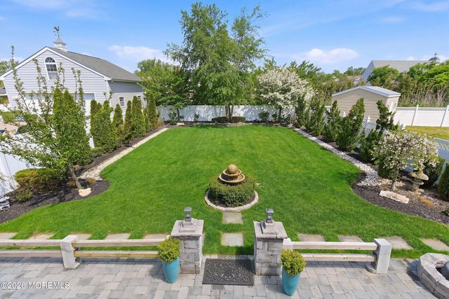 9 Griffin Street, Monmouth Beach, NJ 07750