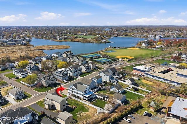 9 Griffin Street, Monmouth Beach, NJ 07750