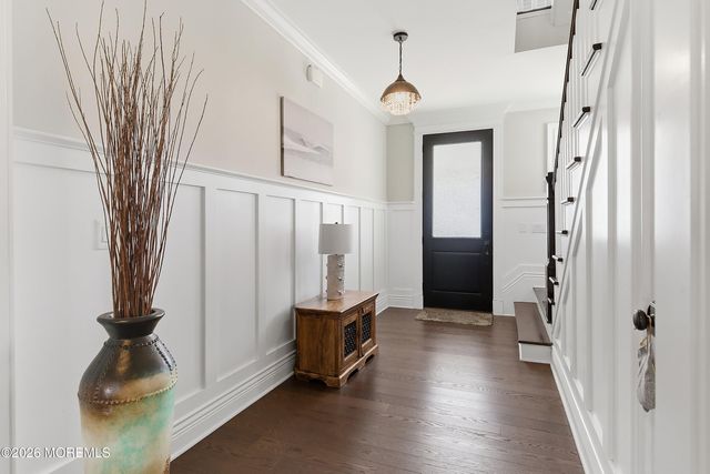 9 Griffin Street, Monmouth Beach, NJ 07750