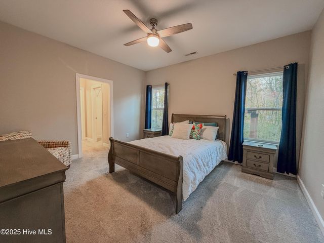 3290 Caratoke Highway, Currituck, NC 27929