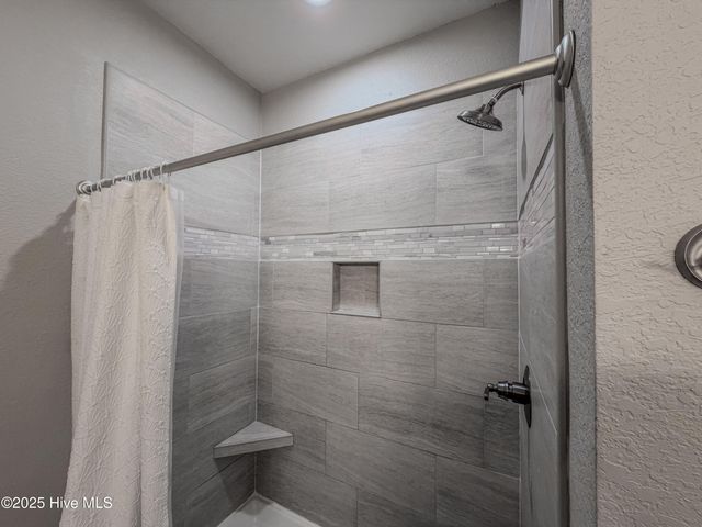 3290 Caratoke Highway, Currituck, NC 27929