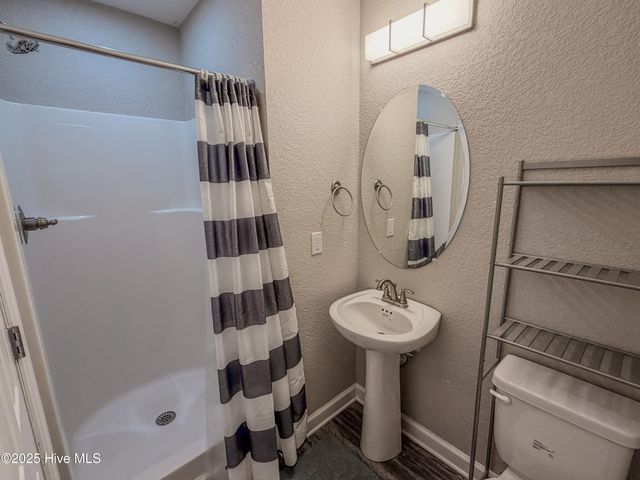 3290 Caratoke Highway, Currituck, NC 27929