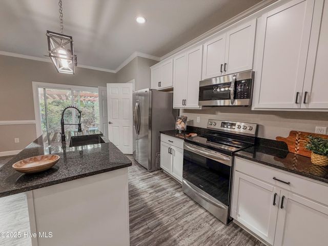 3290 Caratoke Highway, Currituck, NC 27929