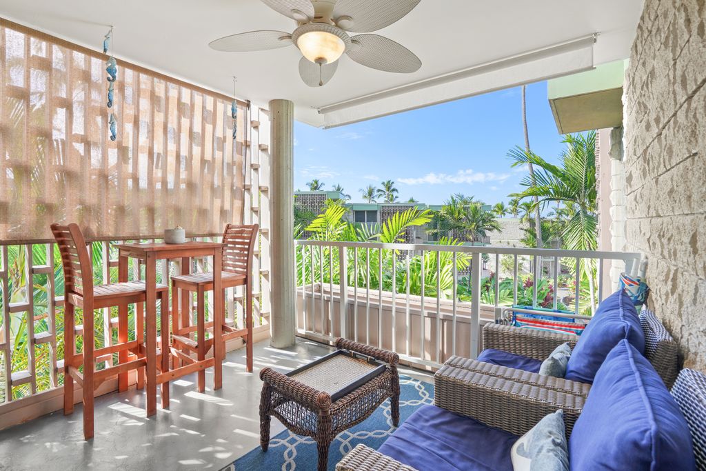 Image 1 of property listing at 75-6016 ALII DR, #305, Kailua-kona, HI 96740