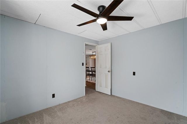 4049 Montana Road, Ottawa, KS 66067