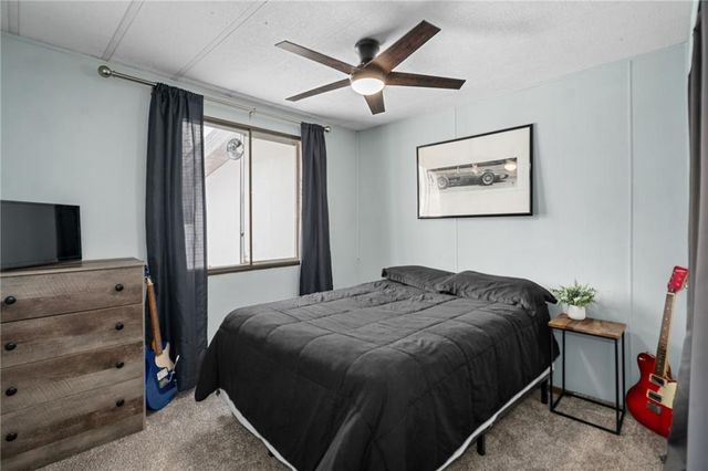 4049 Montana Road, Ottawa, KS 66067