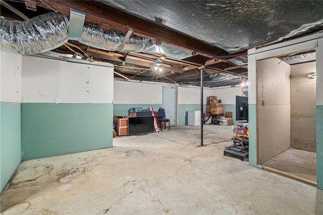 4049 Montana Road, Ottawa, KS 66067