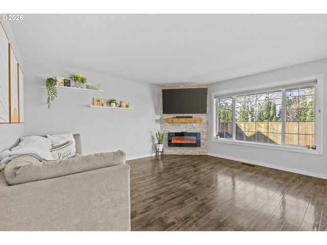 42017 Nw ELMHURST Ct, Banks, OR 97106