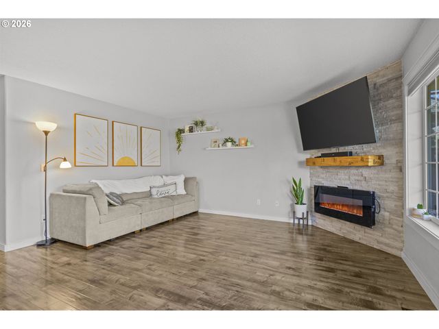 42017 Nw ELMHURST Ct, Banks, OR 97106