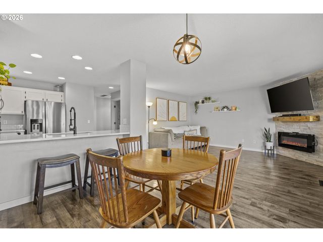 42017 Nw ELMHURST Ct, Banks, OR 97106
